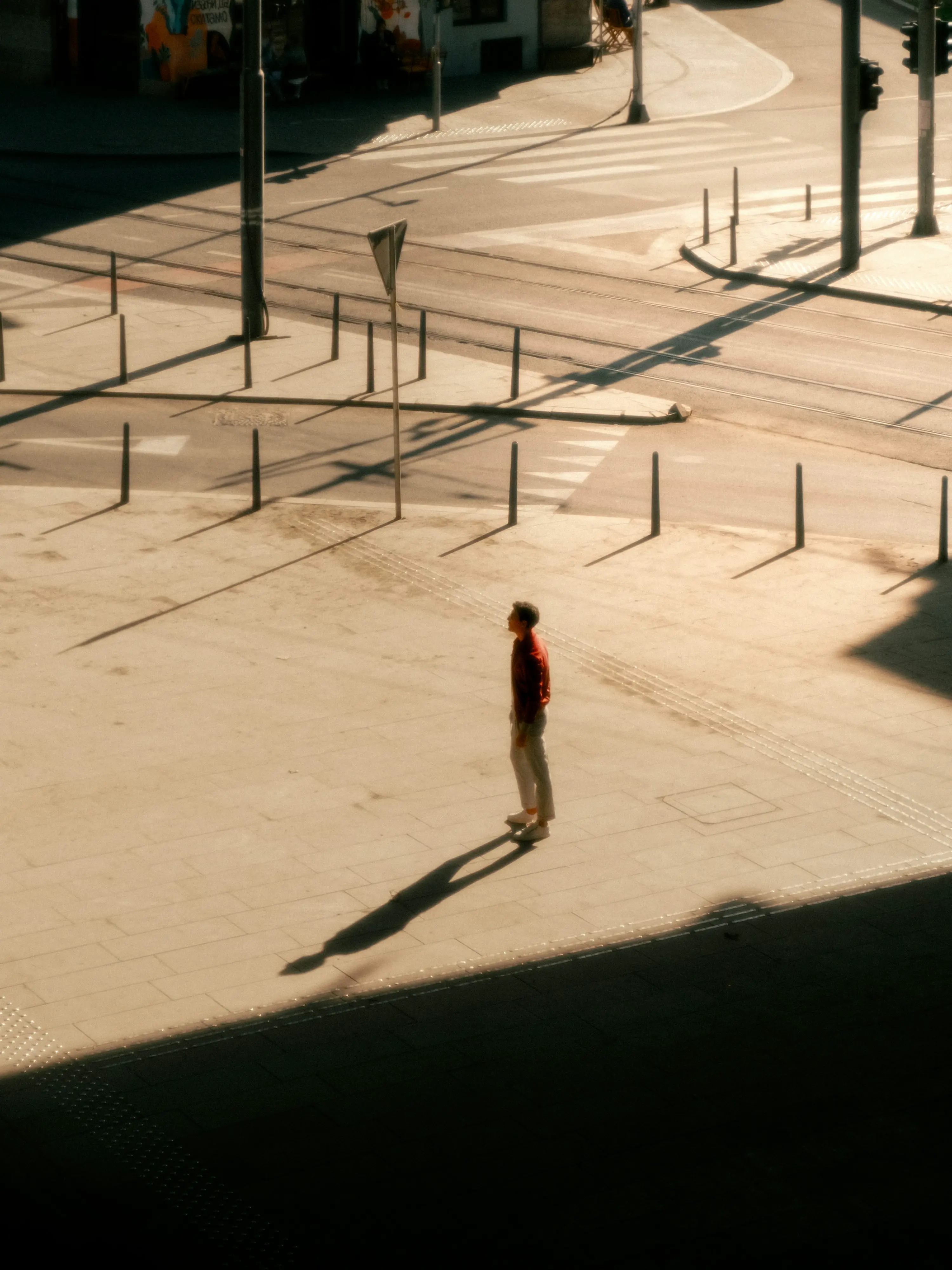 2025년 이전: 기술은 늘 문제 뒤에 있었다